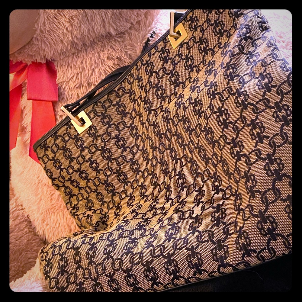 Bueno vintage purse